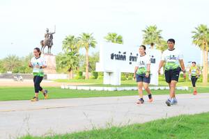 BIB: 
                            <button type="button" onclick="openModal(3700289)" class="btn btn-primary btn-sm float-right btn-popup" data-toggle="modal" data-target=".modal-high-quality">
                        <i class="fas fa-shopping-cart"></i> Add to Cart
                    </button>
                                            <button type="button" onclick="isThisMe(3700289, true)" class="btn btn-success btn-sm float-right btn-popup btn-isme hidden" data-toggle="tooltip" data-placement="bottom" title="นี่คือรูปของคุณใช่ไหม คลิกที่นี่เพื่อเอาเข้าอัลบั้ม">
                        <i class="fas fa-plus"></i> Add to album
                    </button>
                    <button type="button" onclick="isThisMe(3700289, false)" class="btn btn-warning btn-sm float-right btn-popup btn-isnotme hidden">
                        <i class="fas fa-ban"></i> Remove from album
                    </button>