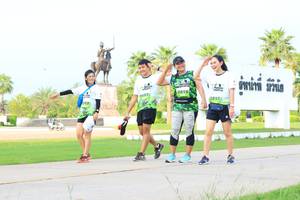 BIB: 2516
                            <button type="button" onclick="openModal(3700894)" class="btn btn-primary btn-sm float-right btn-popup" data-toggle="modal" data-target=".modal-high-quality">
                        <i class="fas fa-shopping-cart"></i> Add to Cart
                    </button>
                                            <button type="button" onclick="isThisMe(3700894, true)" class="btn btn-success btn-sm float-right btn-popup btn-isme hidden" data-toggle="tooltip" data-placement="bottom" title="นี่คือรูปของคุณใช่ไหม คลิกที่นี่เพื่อเอาเข้าอัลบั้ม">
                        <i class="fas fa-plus"></i> Add to album
                    </button>
                    <button type="button" onclick="isThisMe(3700894, false)" class="btn btn-warning btn-sm float-right btn-popup btn-isnotme hidden">
                        <i class="fas fa-ban"></i> Remove from album
                    </button>