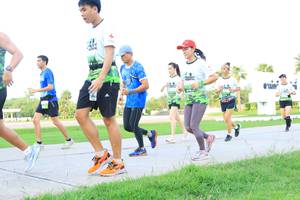 BIB: 
                            <button type="button" onclick="openModal(3678445)" class="btn btn-primary btn-sm float-right btn-popup" data-toggle="modal" data-target=".modal-high-quality">
                        <i class="fas fa-shopping-cart"></i> Add to Cart
                    </button>
                                            <button type="button" onclick="isThisMe(3678445, true)" class="btn btn-success btn-sm float-right btn-popup btn-isme hidden" data-toggle="tooltip" data-placement="bottom" title="นี่คือรูปของคุณใช่ไหม คลิกที่นี่เพื่อเอาเข้าอัลบั้ม">
                        <i class="fas fa-plus"></i> Add to album
                    </button>
                    <button type="button" onclick="isThisMe(3678445, false)" class="btn btn-warning btn-sm float-right btn-popup btn-isnotme hidden">
                        <i class="fas fa-ban"></i> Remove from album
                    </button>