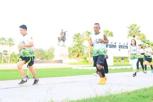 BIB: 
                            <button type="button" onclick="openModal(3684244)" class="btn btn-primary btn-sm float-right btn-popup" data-toggle="modal" data-target=".modal-high-quality">
                        <i class="fas fa-shopping-cart"></i> Add to Cart
                    </button>
                                            <button type="button" onclick="isThisMe(3684244, true)" class="btn btn-success btn-sm float-right btn-popup btn-isme hidden" data-toggle="tooltip" data-placement="bottom" title="นี่คือรูปของคุณใช่ไหม คลิกที่นี่เพื่อเอาเข้าอัลบั้ม">
                        <i class="fas fa-plus"></i> Add to album
                    </button>
                    <button type="button" onclick="isThisMe(3684244, false)" class="btn btn-warning btn-sm float-right btn-popup btn-isnotme hidden">
                        <i class="fas fa-ban"></i> Remove from album
                    </button>