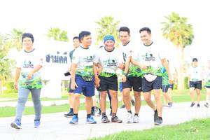 BIB: 
                            <button type="button" onclick="openModal(3690844)" class="btn btn-primary btn-sm float-right btn-popup" data-toggle="modal" data-target=".modal-high-quality">
                        <i class="fas fa-shopping-cart"></i> Add to Cart
                    </button>
                                            <button type="button" onclick="isThisMe(3690844, true)" class="btn btn-success btn-sm float-right btn-popup btn-isme hidden" data-toggle="tooltip" data-placement="bottom" title="นี่คือรูปของคุณใช่ไหม คลิกที่นี่เพื่อเอาเข้าอัลบั้ม">
                        <i class="fas fa-plus"></i> Add to album
                    </button>
                    <button type="button" onclick="isThisMe(3690844, false)" class="btn btn-warning btn-sm float-right btn-popup btn-isnotme hidden">
                        <i class="fas fa-ban"></i> Remove from album
                    </button>