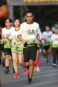 BIB: 
                            <button type="button" onclick="openModal(3604021)" class="btn btn-primary btn-sm float-right btn-popup" data-toggle="modal" data-target=".modal-high-quality">
                        <i class="fas fa-shopping-cart"></i> Add to Cart
                    </button>
                                            <button type="button" onclick="isThisMe(3604021, true)" class="btn btn-success btn-sm float-right btn-popup btn-isme hidden" data-toggle="tooltip" data-placement="bottom" title="นี่คือรูปของคุณใช่ไหม คลิกที่นี่เพื่อเอาเข้าอัลบั้ม">
                        <i class="fas fa-plus"></i> Add to album
                    </button>
                    <button type="button" onclick="isThisMe(3604021, false)" class="btn btn-warning btn-sm float-right btn-popup btn-isnotme hidden">
                        <i class="fas fa-ban"></i> Remove from album
                    </button>