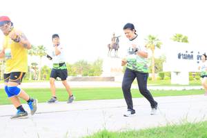 BIB: 
                            <button type="button" onclick="openModal(3687959)" class="btn btn-primary btn-sm float-right btn-popup" data-toggle="modal" data-target=".modal-high-quality">
                        <i class="fas fa-shopping-cart"></i> Add to Cart
                    </button>
                                            <button type="button" onclick="isThisMe(3687959, true)" class="btn btn-success btn-sm float-right btn-popup btn-isme hidden" data-toggle="tooltip" data-placement="bottom" title="นี่คือรูปของคุณใช่ไหม คลิกที่นี่เพื่อเอาเข้าอัลบั้ม">
                        <i class="fas fa-plus"></i> Add to album
                    </button>
                    <button type="button" onclick="isThisMe(3687959, false)" class="btn btn-warning btn-sm float-right btn-popup btn-isnotme hidden">
                        <i class="fas fa-ban"></i> Remove from album
                    </button>