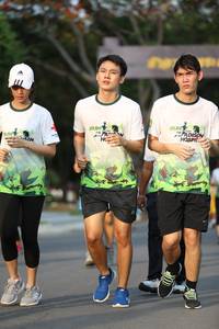 BIB: 
                            <button type="button" onclick="openModal(3606697)" class="btn btn-primary btn-sm float-right btn-popup" data-toggle="modal" data-target=".modal-high-quality">
                        <i class="fas fa-shopping-cart"></i> Add to Cart
                    </button>
                                            <button type="button" onclick="isThisMe(3606697, true)" class="btn btn-success btn-sm float-right btn-popup btn-isme hidden" data-toggle="tooltip" data-placement="bottom" title="นี่คือรูปของคุณใช่ไหม คลิกที่นี่เพื่อเอาเข้าอัลบั้ม">
                        <i class="fas fa-plus"></i> Add to album
                    </button>
                    <button type="button" onclick="isThisMe(3606697, false)" class="btn btn-warning btn-sm float-right btn-popup btn-isnotme hidden">
                        <i class="fas fa-ban"></i> Remove from album
                    </button>