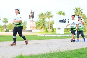 BIB: 
                            <button type="button" onclick="openModal(3698597)" class="btn btn-primary btn-sm float-right btn-popup" data-toggle="modal" data-target=".modal-high-quality">
                        <i class="fas fa-shopping-cart"></i> Add to Cart
                    </button>
                                            <button type="button" onclick="isThisMe(3698597, true)" class="btn btn-success btn-sm float-right btn-popup btn-isme hidden" data-toggle="tooltip" data-placement="bottom" title="นี่คือรูปของคุณใช่ไหม คลิกที่นี่เพื่อเอาเข้าอัลบั้ม">
                        <i class="fas fa-plus"></i> Add to album
                    </button>
                    <button type="button" onclick="isThisMe(3698597, false)" class="btn btn-warning btn-sm float-right btn-popup btn-isnotme hidden">
                        <i class="fas fa-ban"></i> Remove from album
                    </button>