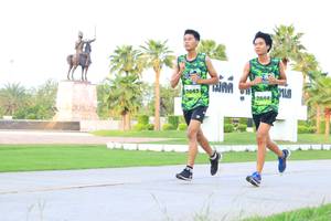 BIB: 2645, 2644
                            <button type="button" onclick="openModal(3655742)" class="btn btn-primary btn-sm float-right btn-popup" data-toggle="modal" data-target=".modal-high-quality">
                        <i class="fas fa-shopping-cart"></i> Add to Cart
                    </button>
                                            <button type="button" onclick="isThisMe(3655742, true)" class="btn btn-success btn-sm float-right btn-popup btn-isme hidden" data-toggle="tooltip" data-placement="bottom" title="นี่คือรูปของคุณใช่ไหม คลิกที่นี่เพื่อเอาเข้าอัลบั้ม">
                        <i class="fas fa-plus"></i> Add to album
                    </button>
                    <button type="button" onclick="isThisMe(3655742, false)" class="btn btn-warning btn-sm float-right btn-popup btn-isnotme hidden">
                        <i class="fas fa-ban"></i> Remove from album
                    </button>