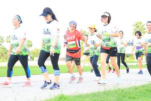 BIB: 2257
                            <button type="button" onclick="openModal(3688083)" class="btn btn-primary btn-sm float-right btn-popup" data-toggle="modal" data-target=".modal-high-quality">
                        <i class="fas fa-shopping-cart"></i> Add to Cart
                    </button>
                                            <button type="button" onclick="isThisMe(3688083, true)" class="btn btn-success btn-sm float-right btn-popup btn-isme hidden" data-toggle="tooltip" data-placement="bottom" title="นี่คือรูปของคุณใช่ไหม คลิกที่นี่เพื่อเอาเข้าอัลบั้ม">
                        <i class="fas fa-plus"></i> Add to album
                    </button>
                    <button type="button" onclick="isThisMe(3688083, false)" class="btn btn-warning btn-sm float-right btn-popup btn-isnotme hidden">
                        <i class="fas fa-ban"></i> Remove from album
                    </button>