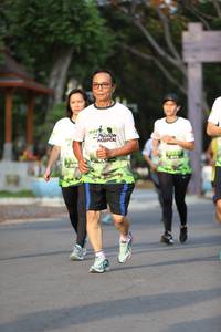 BIB: 
                            <button type="button" onclick="openModal(3610354)" class="btn btn-primary btn-sm float-right btn-popup" data-toggle="modal" data-target=".modal-high-quality">
                        <i class="fas fa-shopping-cart"></i> Add to Cart
                    </button>
                                            <button type="button" onclick="isThisMe(3610354, true)" class="btn btn-success btn-sm float-right btn-popup btn-isme hidden" data-toggle="tooltip" data-placement="bottom" title="นี่คือรูปของคุณใช่ไหม คลิกที่นี่เพื่อเอาเข้าอัลบั้ม">
                        <i class="fas fa-plus"></i> Add to album
                    </button>
                    <button type="button" onclick="isThisMe(3610354, false)" class="btn btn-warning btn-sm float-right btn-popup btn-isnotme hidden">
                        <i class="fas fa-ban"></i> Remove from album
                    </button>