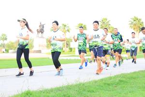 BIB: 2421
                            <button type="button" onclick="openModal(3683270)" class="btn btn-primary btn-sm float-right btn-popup" data-toggle="modal" data-target=".modal-high-quality">
                        <i class="fas fa-shopping-cart"></i> Add to Cart
                    </button>
                                            <button type="button" onclick="isThisMe(3683270, true)" class="btn btn-success btn-sm float-right btn-popup btn-isme hidden" data-toggle="tooltip" data-placement="bottom" title="นี่คือรูปของคุณใช่ไหม คลิกที่นี่เพื่อเอาเข้าอัลบั้ม">
                        <i class="fas fa-plus"></i> Add to album
                    </button>
                    <button type="button" onclick="isThisMe(3683270, false)" class="btn btn-warning btn-sm float-right btn-popup btn-isnotme hidden">
                        <i class="fas fa-ban"></i> Remove from album
                    </button>