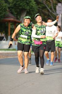 BIB: 21941, 2220
                            <button type="button" onclick="openModal(3627893)" class="btn btn-primary btn-sm float-right btn-popup" data-toggle="modal" data-target=".modal-high-quality">
                        <i class="fas fa-shopping-cart"></i> Add to Cart
                    </button>
                                            <button type="button" onclick="isThisMe(3627893, true)" class="btn btn-success btn-sm float-right btn-popup btn-isme hidden" data-toggle="tooltip" data-placement="bottom" title="นี่คือรูปของคุณใช่ไหม คลิกที่นี่เพื่อเอาเข้าอัลบั้ม">
                        <i class="fas fa-plus"></i> Add to album
                    </button>
                    <button type="button" onclick="isThisMe(3627893, false)" class="btn btn-warning btn-sm float-right btn-popup btn-isnotme hidden">
                        <i class="fas fa-ban"></i> Remove from album
                    </button>