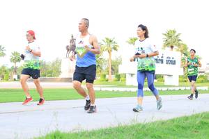 BIB: 647
                            <button type="button" onclick="openModal(3677384)" class="btn btn-primary btn-sm float-right btn-popup" data-toggle="modal" data-target=".modal-high-quality">
                        <i class="fas fa-shopping-cart"></i> Add to Cart
                    </button>
                                            <button type="button" onclick="isThisMe(3677384, true)" class="btn btn-success btn-sm float-right btn-popup btn-isme hidden" data-toggle="tooltip" data-placement="bottom" title="นี่คือรูปของคุณใช่ไหม คลิกที่นี่เพื่อเอาเข้าอัลบั้ม">
                        <i class="fas fa-plus"></i> Add to album
                    </button>
                    <button type="button" onclick="isThisMe(3677384, false)" class="btn btn-warning btn-sm float-right btn-popup btn-isnotme hidden">
                        <i class="fas fa-ban"></i> Remove from album
                    </button>