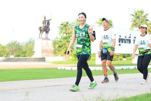 BIB: 8861, 512, 958
                            <button type="button" onclick="openModal(3696716)" class="btn btn-primary btn-sm float-right btn-popup" data-toggle="modal" data-target=".modal-high-quality">
                        <i class="fas fa-shopping-cart"></i> Add to Cart
                    </button>
                                            <button type="button" onclick="isThisMe(3696716, true)" class="btn btn-success btn-sm float-right btn-popup btn-isme hidden" data-toggle="tooltip" data-placement="bottom" title="นี่คือรูปของคุณใช่ไหม คลิกที่นี่เพื่อเอาเข้าอัลบั้ม">
                        <i class="fas fa-plus"></i> Add to album
                    </button>
                    <button type="button" onclick="isThisMe(3696716, false)" class="btn btn-warning btn-sm float-right btn-popup btn-isnotme hidden">
                        <i class="fas fa-ban"></i> Remove from album
                    </button>