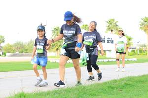 BIB: 686
                            <button type="button" onclick="openModal(3696258)" class="btn btn-primary btn-sm float-right btn-popup" data-toggle="modal" data-target=".modal-high-quality">
                        <i class="fas fa-shopping-cart"></i> Add to Cart
                    </button>
                                            <button type="button" onclick="isThisMe(3696258, true)" class="btn btn-success btn-sm float-right btn-popup btn-isme hidden" data-toggle="tooltip" data-placement="bottom" title="นี่คือรูปของคุณใช่ไหม คลิกที่นี่เพื่อเอาเข้าอัลบั้ม">
                        <i class="fas fa-plus"></i> Add to album
                    </button>
                    <button type="button" onclick="isThisMe(3696258, false)" class="btn btn-warning btn-sm float-right btn-popup btn-isnotme hidden">
                        <i class="fas fa-ban"></i> Remove from album
                    </button>