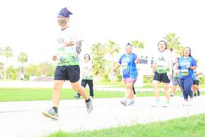 BIB: 2556, 557
                            <button type="button" onclick="openModal(3693093)" class="btn btn-primary btn-sm float-right btn-popup" data-toggle="modal" data-target=".modal-high-quality">
                        <i class="fas fa-shopping-cart"></i> Add to Cart
                    </button>
                                            <button type="button" onclick="isThisMe(3693093, true)" class="btn btn-success btn-sm float-right btn-popup btn-isme hidden" data-toggle="tooltip" data-placement="bottom" title="นี่คือรูปของคุณใช่ไหม คลิกที่นี่เพื่อเอาเข้าอัลบั้ม">
                        <i class="fas fa-plus"></i> Add to album
                    </button>
                    <button type="button" onclick="isThisMe(3693093, false)" class="btn btn-warning btn-sm float-right btn-popup btn-isnotme hidden">
                        <i class="fas fa-ban"></i> Remove from album
                    </button>