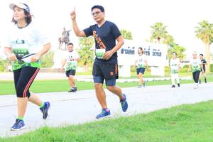 BIB: 
                            <button type="button" onclick="openModal(3683407)" class="btn btn-primary btn-sm float-right btn-popup" data-toggle="modal" data-target=".modal-high-quality">
                        <i class="fas fa-shopping-cart"></i> Add to Cart
                    </button>
                                            <button type="button" onclick="isThisMe(3683407, true)" class="btn btn-success btn-sm float-right btn-popup btn-isme hidden" data-toggle="tooltip" data-placement="bottom" title="นี่คือรูปของคุณใช่ไหม คลิกที่นี่เพื่อเอาเข้าอัลบั้ม">
                        <i class="fas fa-plus"></i> Add to album
                    </button>
                    <button type="button" onclick="isThisMe(3683407, false)" class="btn btn-warning btn-sm float-right btn-popup btn-isnotme hidden">
                        <i class="fas fa-ban"></i> Remove from album
                    </button>