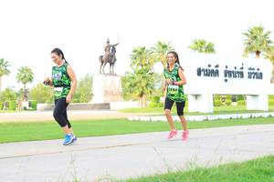 BIB: 784, 2783
                            <button type="button" onclick="openModal(3696922)" class="btn btn-primary btn-sm float-right btn-popup" data-toggle="modal" data-target=".modal-high-quality">
                        <i class="fas fa-shopping-cart"></i> Add to Cart
                    </button>
                                            <button type="button" onclick="isThisMe(3696922, true)" class="btn btn-success btn-sm float-right btn-popup btn-isme hidden" data-toggle="tooltip" data-placement="bottom" title="นี่คือรูปของคุณใช่ไหม คลิกที่นี่เพื่อเอาเข้าอัลบั้ม">
                        <i class="fas fa-plus"></i> Add to album
                    </button>
                    <button type="button" onclick="isThisMe(3696922, false)" class="btn btn-warning btn-sm float-right btn-popup btn-isnotme hidden">
                        <i class="fas fa-ban"></i> Remove from album
                    </button>