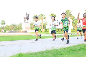 BIB: 2489
                            <button type="button" onclick="openModal(3677889)" class="btn btn-primary btn-sm float-right btn-popup" data-toggle="modal" data-target=".modal-high-quality">
                        <i class="fas fa-shopping-cart"></i> Add to Cart
                    </button>
                                            <button type="button" onclick="isThisMe(3677889, true)" class="btn btn-success btn-sm float-right btn-popup btn-isme hidden" data-toggle="tooltip" data-placement="bottom" title="นี่คือรูปของคุณใช่ไหม คลิกที่นี่เพื่อเอาเข้าอัลบั้ม">
                        <i class="fas fa-plus"></i> Add to album
                    </button>
                    <button type="button" onclick="isThisMe(3677889, false)" class="btn btn-warning btn-sm float-right btn-popup btn-isnotme hidden">
                        <i class="fas fa-ban"></i> Remove from album
                    </button>