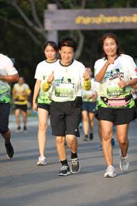 BIB: 899
                            <button type="button" onclick="openModal(3607794)" class="btn btn-primary btn-sm float-right btn-popup" data-toggle="modal" data-target=".modal-high-quality">
                        <i class="fas fa-shopping-cart"></i> Add to Cart
                    </button>
                                            <button type="button" onclick="isThisMe(3607794, true)" class="btn btn-success btn-sm float-right btn-popup btn-isme hidden" data-toggle="tooltip" data-placement="bottom" title="นี่คือรูปของคุณใช่ไหม คลิกที่นี่เพื่อเอาเข้าอัลบั้ม">
                        <i class="fas fa-plus"></i> Add to album
                    </button>
                    <button type="button" onclick="isThisMe(3607794, false)" class="btn btn-warning btn-sm float-right btn-popup btn-isnotme hidden">
                        <i class="fas fa-ban"></i> Remove from album
                    </button>