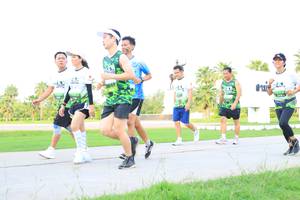 BIB: 
                            <button type="button" onclick="openModal(3680698)" class="btn btn-primary btn-sm float-right btn-popup" data-toggle="modal" data-target=".modal-high-quality">
                        <i class="fas fa-shopping-cart"></i> Add to Cart
                    </button>
                                            <button type="button" onclick="isThisMe(3680698, true)" class="btn btn-success btn-sm float-right btn-popup btn-isme hidden" data-toggle="tooltip" data-placement="bottom" title="นี่คือรูปของคุณใช่ไหม คลิกที่นี่เพื่อเอาเข้าอัลบั้ม">
                        <i class="fas fa-plus"></i> Add to album
                    </button>
                    <button type="button" onclick="isThisMe(3680698, false)" class="btn btn-warning btn-sm float-right btn-popup btn-isnotme hidden">
                        <i class="fas fa-ban"></i> Remove from album
                    </button>