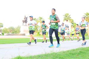 BIB: 1431
                            <button type="button" onclick="openModal(3681373)" class="btn btn-primary btn-sm float-right btn-popup" data-toggle="modal" data-target=".modal-high-quality">
                        <i class="fas fa-shopping-cart"></i> Add to Cart
                    </button>
                                            <button type="button" onclick="isThisMe(3681373, true)" class="btn btn-success btn-sm float-right btn-popup btn-isme hidden" data-toggle="tooltip" data-placement="bottom" title="นี่คือรูปของคุณใช่ไหม คลิกที่นี่เพื่อเอาเข้าอัลบั้ม">
                        <i class="fas fa-plus"></i> Add to album
                    </button>
                    <button type="button" onclick="isThisMe(3681373, false)" class="btn btn-warning btn-sm float-right btn-popup btn-isnotme hidden">
                        <i class="fas fa-ban"></i> Remove from album
                    </button>