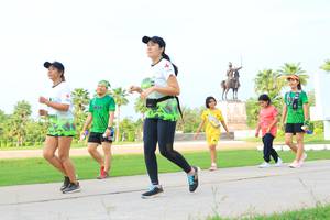 BIB: 
                            <button type="button" onclick="openModal(3699854)" class="btn btn-primary btn-sm float-right btn-popup" data-toggle="modal" data-target=".modal-high-quality">
                        <i class="fas fa-shopping-cart"></i> Add to Cart
                    </button>
                                            <button type="button" onclick="isThisMe(3699854, true)" class="btn btn-success btn-sm float-right btn-popup btn-isme hidden" data-toggle="tooltip" data-placement="bottom" title="นี่คือรูปของคุณใช่ไหม คลิกที่นี่เพื่อเอาเข้าอัลบั้ม">
                        <i class="fas fa-plus"></i> Add to album
                    </button>
                    <button type="button" onclick="isThisMe(3699854, false)" class="btn btn-warning btn-sm float-right btn-popup btn-isnotme hidden">
                        <i class="fas fa-ban"></i> Remove from album
                    </button>