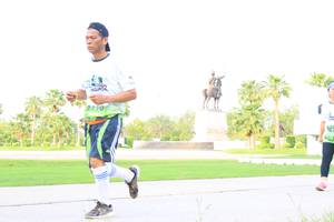 BIB: 
                            <button type="button" onclick="openModal(3688049)" class="btn btn-primary btn-sm float-right btn-popup" data-toggle="modal" data-target=".modal-high-quality">
                        <i class="fas fa-shopping-cart"></i> Add to Cart
                    </button>
                                            <button type="button" onclick="isThisMe(3688049, true)" class="btn btn-success btn-sm float-right btn-popup btn-isme hidden" data-toggle="tooltip" data-placement="bottom" title="นี่คือรูปของคุณใช่ไหม คลิกที่นี่เพื่อเอาเข้าอัลบั้ม">
                        <i class="fas fa-plus"></i> Add to album
                    </button>
                    <button type="button" onclick="isThisMe(3688049, false)" class="btn btn-warning btn-sm float-right btn-popup btn-isnotme hidden">
                        <i class="fas fa-ban"></i> Remove from album
                    </button>