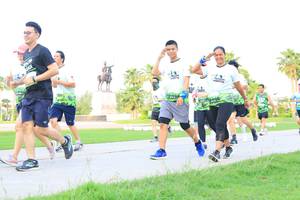 BIB: 
                            <button type="button" onclick="openModal(3680671)" class="btn btn-primary btn-sm float-right btn-popup" data-toggle="modal" data-target=".modal-high-quality">
                        <i class="fas fa-shopping-cart"></i> Add to Cart
                    </button>
                                            <button type="button" onclick="isThisMe(3680671, true)" class="btn btn-success btn-sm float-right btn-popup btn-isme hidden" data-toggle="tooltip" data-placement="bottom" title="นี่คือรูปของคุณใช่ไหม คลิกที่นี่เพื่อเอาเข้าอัลบั้ม">
                        <i class="fas fa-plus"></i> Add to album
                    </button>
                    <button type="button" onclick="isThisMe(3680671, false)" class="btn btn-warning btn-sm float-right btn-popup btn-isnotme hidden">
                        <i class="fas fa-ban"></i> Remove from album
                    </button>