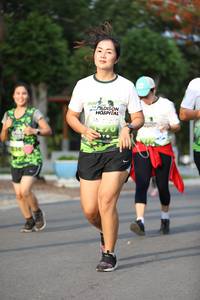 BIB: 236
                            <button type="button" onclick="openModal(3612353)" class="btn btn-primary btn-sm float-right btn-popup" data-toggle="modal" data-target=".modal-high-quality">
                        <i class="fas fa-shopping-cart"></i> Add to Cart
                    </button>
                                            <button type="button" onclick="isThisMe(3612353, true)" class="btn btn-success btn-sm float-right btn-popup btn-isme hidden" data-toggle="tooltip" data-placement="bottom" title="นี่คือรูปของคุณใช่ไหม คลิกที่นี่เพื่อเอาเข้าอัลบั้ม">
                        <i class="fas fa-plus"></i> Add to album
                    </button>
                    <button type="button" onclick="isThisMe(3612353, false)" class="btn btn-warning btn-sm float-right btn-popup btn-isnotme hidden">
                        <i class="fas fa-ban"></i> Remove from album
                    </button>