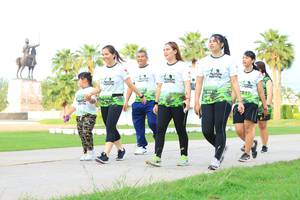 BIB: 
                            <button type="button" onclick="openModal(3696643)" class="btn btn-primary btn-sm float-right btn-popup" data-toggle="modal" data-target=".modal-high-quality">
                        <i class="fas fa-shopping-cart"></i> Add to Cart
                    </button>
                                            <button type="button" onclick="isThisMe(3696643, true)" class="btn btn-success btn-sm float-right btn-popup btn-isme hidden" data-toggle="tooltip" data-placement="bottom" title="นี่คือรูปของคุณใช่ไหม คลิกที่นี่เพื่อเอาเข้าอัลบั้ม">
                        <i class="fas fa-plus"></i> Add to album
                    </button>
                    <button type="button" onclick="isThisMe(3696643, false)" class="btn btn-warning btn-sm float-right btn-popup btn-isnotme hidden">
                        <i class="fas fa-ban"></i> Remove from album
                    </button>