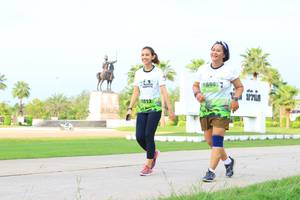 BIB: 1666, 1612
                            <button type="button" onclick="openModal(3700569)" class="btn btn-primary btn-sm float-right btn-popup" data-toggle="modal" data-target=".modal-high-quality">
                        <i class="fas fa-shopping-cart"></i> Add to Cart
                    </button>
                                            <button type="button" onclick="isThisMe(3700569, true)" class="btn btn-success btn-sm float-right btn-popup btn-isme hidden" data-toggle="tooltip" data-placement="bottom" title="นี่คือรูปของคุณใช่ไหม คลิกที่นี่เพื่อเอาเข้าอัลบั้ม">
                        <i class="fas fa-plus"></i> Add to album
                    </button>
                    <button type="button" onclick="isThisMe(3700569, false)" class="btn btn-warning btn-sm float-right btn-popup btn-isnotme hidden">
                        <i class="fas fa-ban"></i> Remove from album
                    </button>