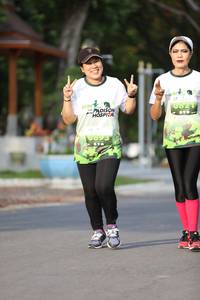 BIB: 
                            <button type="button" onclick="openModal(3624192)" class="btn btn-primary btn-sm float-right btn-popup" data-toggle="modal" data-target=".modal-high-quality">
                        <i class="fas fa-shopping-cart"></i> Add to Cart
                    </button>
                                            <button type="button" onclick="isThisMe(3624192, true)" class="btn btn-success btn-sm float-right btn-popup btn-isme hidden" data-toggle="tooltip" data-placement="bottom" title="นี่คือรูปของคุณใช่ไหม คลิกที่นี่เพื่อเอาเข้าอัลบั้ม">
                        <i class="fas fa-plus"></i> Add to album
                    </button>
                    <button type="button" onclick="isThisMe(3624192, false)" class="btn btn-warning btn-sm float-right btn-popup btn-isnotme hidden">
                        <i class="fas fa-ban"></i> Remove from album
                    </button>