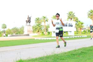 BIB: 
                            <button type="button" onclick="openModal(3697061)" class="btn btn-primary btn-sm float-right btn-popup" data-toggle="modal" data-target=".modal-high-quality">
                        <i class="fas fa-shopping-cart"></i> Add to Cart
                    </button>
                                            <button type="button" onclick="isThisMe(3697061, true)" class="btn btn-success btn-sm float-right btn-popup btn-isme hidden" data-toggle="tooltip" data-placement="bottom" title="นี่คือรูปของคุณใช่ไหม คลิกที่นี่เพื่อเอาเข้าอัลบั้ม">
                        <i class="fas fa-plus"></i> Add to album
                    </button>
                    <button type="button" onclick="isThisMe(3697061, false)" class="btn btn-warning btn-sm float-right btn-popup btn-isnotme hidden">
                        <i class="fas fa-ban"></i> Remove from album
                    </button>