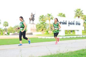 BIB: 783, 284
                            <button type="button" onclick="openModal(3696883)" class="btn btn-primary btn-sm float-right btn-popup" data-toggle="modal" data-target=".modal-high-quality">
                        <i class="fas fa-shopping-cart"></i> Add to Cart
                    </button>
                                            <button type="button" onclick="isThisMe(3696883, true)" class="btn btn-success btn-sm float-right btn-popup btn-isme hidden" data-toggle="tooltip" data-placement="bottom" title="นี่คือรูปของคุณใช่ไหม คลิกที่นี่เพื่อเอาเข้าอัลบั้ม">
                        <i class="fas fa-plus"></i> Add to album
                    </button>
                    <button type="button" onclick="isThisMe(3696883, false)" class="btn btn-warning btn-sm float-right btn-popup btn-isnotme hidden">
                        <i class="fas fa-ban"></i> Remove from album
                    </button>