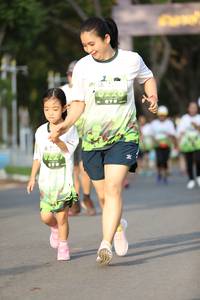 BIB: 
                            <button type="button" onclick="openModal(3623367)" class="btn btn-primary btn-sm float-right btn-popup" data-toggle="modal" data-target=".modal-high-quality">
                        <i class="fas fa-shopping-cart"></i> Add to Cart
                    </button>
                                            <button type="button" onclick="isThisMe(3623367, true)" class="btn btn-success btn-sm float-right btn-popup btn-isme hidden" data-toggle="tooltip" data-placement="bottom" title="นี่คือรูปของคุณใช่ไหม คลิกที่นี่เพื่อเอาเข้าอัลบั้ม">
                        <i class="fas fa-plus"></i> Add to album
                    </button>
                    <button type="button" onclick="isThisMe(3623367, false)" class="btn btn-warning btn-sm float-right btn-popup btn-isnotme hidden">
                        <i class="fas fa-ban"></i> Remove from album
                    </button>