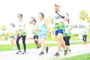 BIB: 1204
                            <button type="button" onclick="openModal(3691078)" class="btn btn-primary btn-sm float-right btn-popup" data-toggle="modal" data-target=".modal-high-quality">
                        <i class="fas fa-shopping-cart"></i> Add to Cart
                    </button>
                                            <button type="button" onclick="isThisMe(3691078, true)" class="btn btn-success btn-sm float-right btn-popup btn-isme hidden" data-toggle="tooltip" data-placement="bottom" title="นี่คือรูปของคุณใช่ไหม คลิกที่นี่เพื่อเอาเข้าอัลบั้ม">
                        <i class="fas fa-plus"></i> Add to album
                    </button>
                    <button type="button" onclick="isThisMe(3691078, false)" class="btn btn-warning btn-sm float-right btn-popup btn-isnotme hidden">
                        <i class="fas fa-ban"></i> Remove from album
                    </button>