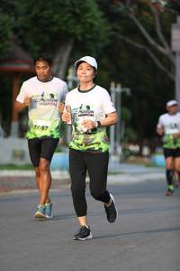 BIB: 
                            <button type="button" onclick="openModal(3603632)" class="btn btn-primary btn-sm float-right btn-popup" data-toggle="modal" data-target=".modal-high-quality">
                        <i class="fas fa-shopping-cart"></i> Add to Cart
                    </button>
                                            <button type="button" onclick="isThisMe(3603632, true)" class="btn btn-success btn-sm float-right btn-popup btn-isme hidden" data-toggle="tooltip" data-placement="bottom" title="นี่คือรูปของคุณใช่ไหม คลิกที่นี่เพื่อเอาเข้าอัลบั้ม">
                        <i class="fas fa-plus"></i> Add to album
                    </button>
                    <button type="button" onclick="isThisMe(3603632, false)" class="btn btn-warning btn-sm float-right btn-popup btn-isnotme hidden">
                        <i class="fas fa-ban"></i> Remove from album
                    </button>