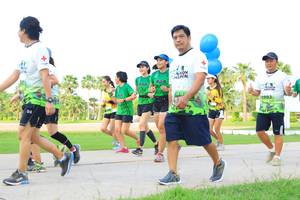 BIB: 1903
                            <button type="button" onclick="openModal(3696552)" class="btn btn-primary btn-sm float-right btn-popup" data-toggle="modal" data-target=".modal-high-quality">
                        <i class="fas fa-shopping-cart"></i> Add to Cart
                    </button>
                                            <button type="button" onclick="isThisMe(3696552, true)" class="btn btn-success btn-sm float-right btn-popup btn-isme hidden" data-toggle="tooltip" data-placement="bottom" title="นี่คือรูปของคุณใช่ไหม คลิกที่นี่เพื่อเอาเข้าอัลบั้ม">
                        <i class="fas fa-plus"></i> Add to album
                    </button>
                    <button type="button" onclick="isThisMe(3696552, false)" class="btn btn-warning btn-sm float-right btn-popup btn-isnotme hidden">
                        <i class="fas fa-ban"></i> Remove from album
                    </button>