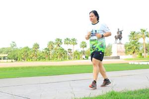 BIB: 647
                            <button type="button" onclick="openModal(3696302)" class="btn btn-primary btn-sm float-right btn-popup" data-toggle="modal" data-target=".modal-high-quality">
                        <i class="fas fa-shopping-cart"></i> Add to Cart
                    </button>
                                            <button type="button" onclick="isThisMe(3696302, true)" class="btn btn-success btn-sm float-right btn-popup btn-isme hidden" data-toggle="tooltip" data-placement="bottom" title="นี่คือรูปของคุณใช่ไหม คลิกที่นี่เพื่อเอาเข้าอัลบั้ม">
                        <i class="fas fa-plus"></i> Add to album
                    </button>
                    <button type="button" onclick="isThisMe(3696302, false)" class="btn btn-warning btn-sm float-right btn-popup btn-isnotme hidden">
                        <i class="fas fa-ban"></i> Remove from album
                    </button>