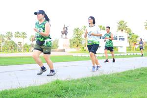 BIB: 
                            <button type="button" onclick="openModal(3678684)" class="btn btn-primary btn-sm float-right btn-popup" data-toggle="modal" data-target=".modal-high-quality">
                        <i class="fas fa-shopping-cart"></i> Add to Cart
                    </button>
                                            <button type="button" onclick="isThisMe(3678684, true)" class="btn btn-success btn-sm float-right btn-popup btn-isme hidden" data-toggle="tooltip" data-placement="bottom" title="นี่คือรูปของคุณใช่ไหม คลิกที่นี่เพื่อเอาเข้าอัลบั้ม">
                        <i class="fas fa-plus"></i> Add to album
                    </button>
                    <button type="button" onclick="isThisMe(3678684, false)" class="btn btn-warning btn-sm float-right btn-popup btn-isnotme hidden">
                        <i class="fas fa-ban"></i> Remove from album
                    </button>