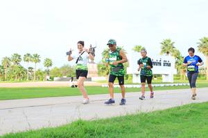 BIB: 
                            <button type="button" onclick="openModal(3699333)" class="btn btn-primary btn-sm float-right btn-popup" data-toggle="modal" data-target=".modal-high-quality">
                        <i class="fas fa-shopping-cart"></i> Add to Cart
                    </button>
                                            <button type="button" onclick="isThisMe(3699333, true)" class="btn btn-success btn-sm float-right btn-popup btn-isme hidden" data-toggle="tooltip" data-placement="bottom" title="นี่คือรูปของคุณใช่ไหม คลิกที่นี่เพื่อเอาเข้าอัลบั้ม">
                        <i class="fas fa-plus"></i> Add to album
                    </button>
                    <button type="button" onclick="isThisMe(3699333, false)" class="btn btn-warning btn-sm float-right btn-popup btn-isnotme hidden">
                        <i class="fas fa-ban"></i> Remove from album
                    </button>