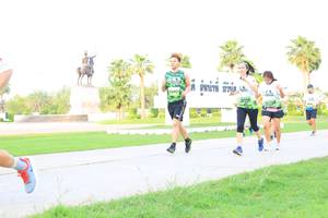 BIB: 
                            <button type="button" onclick="openModal(3683550)" class="btn btn-primary btn-sm float-right btn-popup" data-toggle="modal" data-target=".modal-high-quality">
                        <i class="fas fa-shopping-cart"></i> Add to Cart
                    </button>
                                            <button type="button" onclick="isThisMe(3683550, true)" class="btn btn-success btn-sm float-right btn-popup btn-isme hidden" data-toggle="tooltip" data-placement="bottom" title="นี่คือรูปของคุณใช่ไหม คลิกที่นี่เพื่อเอาเข้าอัลบั้ม">
                        <i class="fas fa-plus"></i> Add to album
                    </button>
                    <button type="button" onclick="isThisMe(3683550, false)" class="btn btn-warning btn-sm float-right btn-popup btn-isnotme hidden">
                        <i class="fas fa-ban"></i> Remove from album
                    </button>