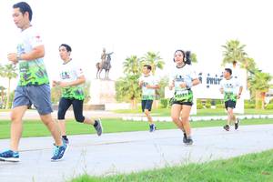 BIB: 
                            <button type="button" onclick="openModal(3677488)" class="btn btn-primary btn-sm float-right btn-popup" data-toggle="modal" data-target=".modal-high-quality">
                        <i class="fas fa-shopping-cart"></i> Add to Cart
                    </button>
                                            <button type="button" onclick="isThisMe(3677488, true)" class="btn btn-success btn-sm float-right btn-popup btn-isme hidden" data-toggle="tooltip" data-placement="bottom" title="นี่คือรูปของคุณใช่ไหม คลิกที่นี่เพื่อเอาเข้าอัลบั้ม">
                        <i class="fas fa-plus"></i> Add to album
                    </button>
                    <button type="button" onclick="isThisMe(3677488, false)" class="btn btn-warning btn-sm float-right btn-popup btn-isnotme hidden">
                        <i class="fas fa-ban"></i> Remove from album
                    </button>