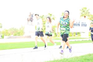 BIB: 785
                            <button type="button" onclick="openModal(3695601)" class="btn btn-primary btn-sm float-right btn-popup" data-toggle="modal" data-target=".modal-high-quality">
                        <i class="fas fa-shopping-cart"></i> Add to Cart
                    </button>
                                            <button type="button" onclick="isThisMe(3695601, true)" class="btn btn-success btn-sm float-right btn-popup btn-isme hidden" data-toggle="tooltip" data-placement="bottom" title="นี่คือรูปของคุณใช่ไหม คลิกที่นี่เพื่อเอาเข้าอัลบั้ม">
                        <i class="fas fa-plus"></i> Add to album
                    </button>
                    <button type="button" onclick="isThisMe(3695601, false)" class="btn btn-warning btn-sm float-right btn-popup btn-isnotme hidden">
                        <i class="fas fa-ban"></i> Remove from album
                    </button>