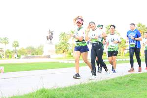 BIB: 
                            <button type="button" onclick="openModal(3687595)" class="btn btn-primary btn-sm float-right btn-popup" data-toggle="modal" data-target=".modal-high-quality">
                        <i class="fas fa-shopping-cart"></i> Add to Cart
                    </button>
                                            <button type="button" onclick="isThisMe(3687595, true)" class="btn btn-success btn-sm float-right btn-popup btn-isme hidden" data-toggle="tooltip" data-placement="bottom" title="นี่คือรูปของคุณใช่ไหม คลิกที่นี่เพื่อเอาเข้าอัลบั้ม">
                        <i class="fas fa-plus"></i> Add to album
                    </button>
                    <button type="button" onclick="isThisMe(3687595, false)" class="btn btn-warning btn-sm float-right btn-popup btn-isnotme hidden">
                        <i class="fas fa-ban"></i> Remove from album
                    </button>