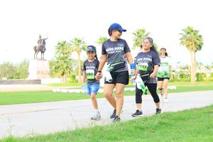 BIB: 586
                            <button type="button" onclick="openModal(3696210)" class="btn btn-primary btn-sm float-right btn-popup" data-toggle="modal" data-target=".modal-high-quality">
                        <i class="fas fa-shopping-cart"></i> Add to Cart
                    </button>
                                            <button type="button" onclick="isThisMe(3696210, true)" class="btn btn-success btn-sm float-right btn-popup btn-isme hidden" data-toggle="tooltip" data-placement="bottom" title="นี่คือรูปของคุณใช่ไหม คลิกที่นี่เพื่อเอาเข้าอัลบั้ม">
                        <i class="fas fa-plus"></i> Add to album
                    </button>
                    <button type="button" onclick="isThisMe(3696210, false)" class="btn btn-warning btn-sm float-right btn-popup btn-isnotme hidden">
                        <i class="fas fa-ban"></i> Remove from album
                    </button>