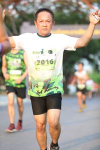 BIB: 2016, 1038
                            <button type="button" onclick="openModal(3595775)" class="btn btn-primary btn-sm float-right btn-popup" data-toggle="modal" data-target=".modal-high-quality">
                        <i class="fas fa-shopping-cart"></i> Add to Cart
                    </button>
                                            <button type="button" onclick="isThisMe(3595775, true)" class="btn btn-success btn-sm float-right btn-popup btn-isme hidden" data-toggle="tooltip" data-placement="bottom" title="นี่คือรูปของคุณใช่ไหม คลิกที่นี่เพื่อเอาเข้าอัลบั้ม">
                        <i class="fas fa-plus"></i> Add to album
                    </button>
                    <button type="button" onclick="isThisMe(3595775, false)" class="btn btn-warning btn-sm float-right btn-popup btn-isnotme hidden">
                        <i class="fas fa-ban"></i> Remove from album
                    </button>