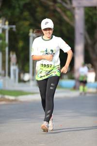 BIB: 1957
                            <button type="button" onclick="openModal(3631798)" class="btn btn-primary btn-sm float-right btn-popup" data-toggle="modal" data-target=".modal-high-quality">
                        <i class="fas fa-shopping-cart"></i> Add to Cart
                    </button>
                                            <button type="button" onclick="isThisMe(3631798, true)" class="btn btn-success btn-sm float-right btn-popup btn-isme hidden" data-toggle="tooltip" data-placement="bottom" title="นี่คือรูปของคุณใช่ไหม คลิกที่นี่เพื่อเอาเข้าอัลบั้ม">
                        <i class="fas fa-plus"></i> Add to album
                    </button>
                    <button type="button" onclick="isThisMe(3631798, false)" class="btn btn-warning btn-sm float-right btn-popup btn-isnotme hidden">
                        <i class="fas fa-ban"></i> Remove from album
                    </button>