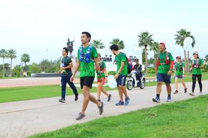 BIB: 
                            <button type="button" onclick="openModal(3703199)" class="btn btn-primary btn-sm float-right btn-popup" data-toggle="modal" data-target=".modal-high-quality">
                        <i class="fas fa-shopping-cart"></i> Add to Cart
                    </button>
                                            <button type="button" onclick="isThisMe(3703199, true)" class="btn btn-success btn-sm float-right btn-popup btn-isme hidden" data-toggle="tooltip" data-placement="bottom" title="นี่คือรูปของคุณใช่ไหม คลิกที่นี่เพื่อเอาเข้าอัลบั้ม">
                        <i class="fas fa-plus"></i> Add to album
                    </button>
                    <button type="button" onclick="isThisMe(3703199, false)" class="btn btn-warning btn-sm float-right btn-popup btn-isnotme hidden">
                        <i class="fas fa-ban"></i> Remove from album
                    </button>