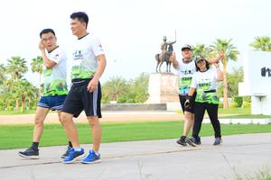 BIB: 2369, 23704, 
                            <button type="button" onclick="openModal(3698076)" class="btn btn-primary btn-sm float-right btn-popup" data-toggle="modal" data-target=".modal-high-quality">
                        <i class="fas fa-shopping-cart"></i> Add to Cart
                    </button>
                                            <button type="button" onclick="isThisMe(3698076, true)" class="btn btn-success btn-sm float-right btn-popup btn-isme hidden" data-toggle="tooltip" data-placement="bottom" title="นี่คือรูปของคุณใช่ไหม คลิกที่นี่เพื่อเอาเข้าอัลบั้ม">
                        <i class="fas fa-plus"></i> Add to album
                    </button>
                    <button type="button" onclick="isThisMe(3698076, false)" class="btn btn-warning btn-sm float-right btn-popup btn-isnotme hidden">
                        <i class="fas fa-ban"></i> Remove from album
                    </button>