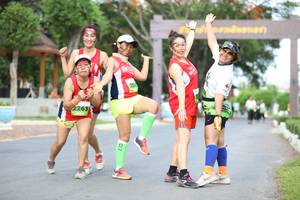 BIB: 
                            <button type="button" onclick="openModal(3632346)" class="btn btn-primary btn-sm float-right btn-popup" data-toggle="modal" data-target=".modal-high-quality">
                        <i class="fas fa-shopping-cart"></i> Add to Cart
                    </button>
                                            <button type="button" onclick="isThisMe(3632346, true)" class="btn btn-success btn-sm float-right btn-popup btn-isme hidden" data-toggle="tooltip" data-placement="bottom" title="นี่คือรูปของคุณใช่ไหม คลิกที่นี่เพื่อเอาเข้าอัลบั้ม">
                        <i class="fas fa-plus"></i> Add to album
                    </button>
                    <button type="button" onclick="isThisMe(3632346, false)" class="btn btn-warning btn-sm float-right btn-popup btn-isnotme hidden">
                        <i class="fas fa-ban"></i> Remove from album
                    </button>